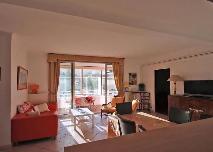 Les Dauphins 圣马克西姆